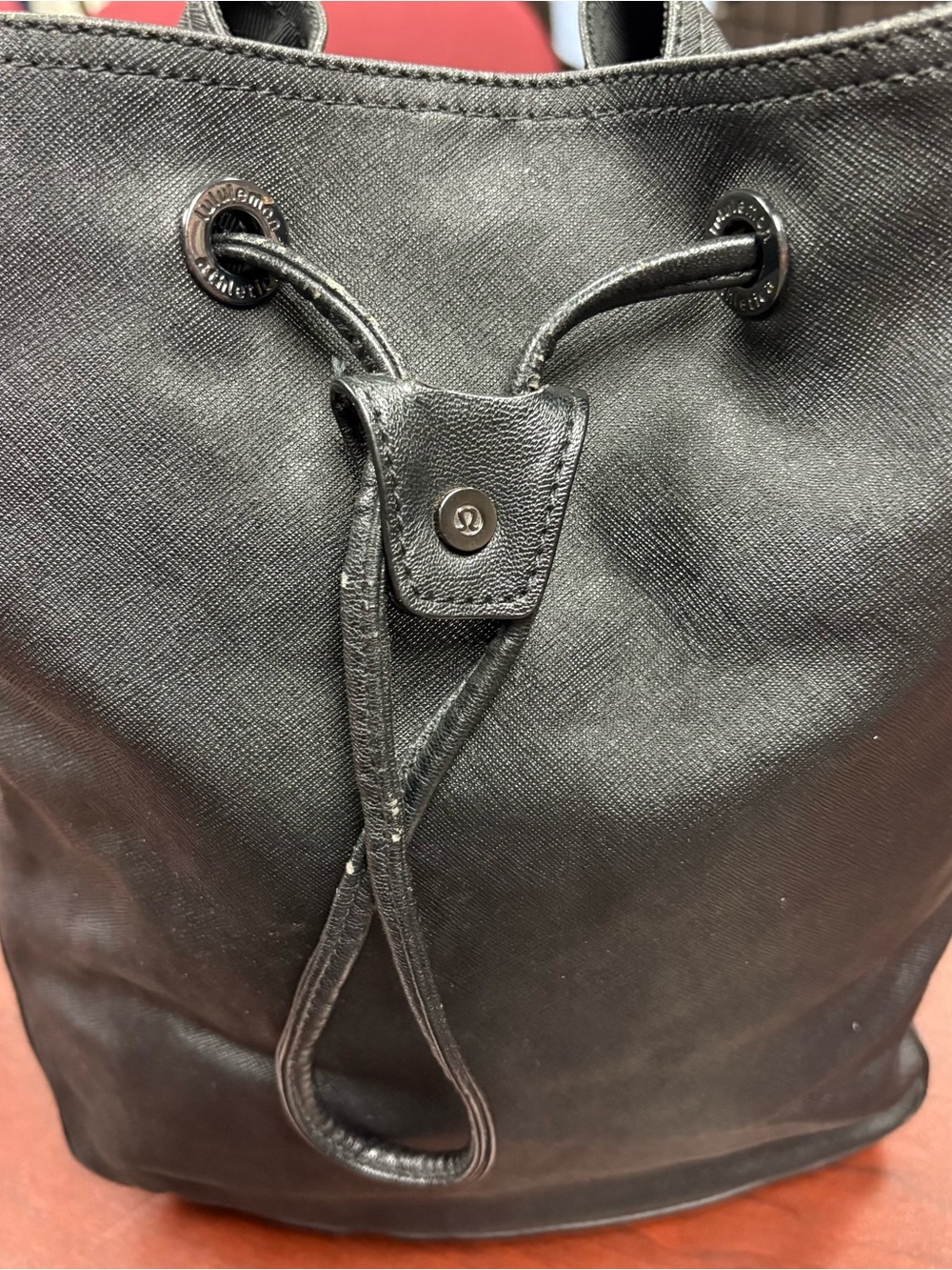 lululemon athletica Black Drawstring‎ bucket bag